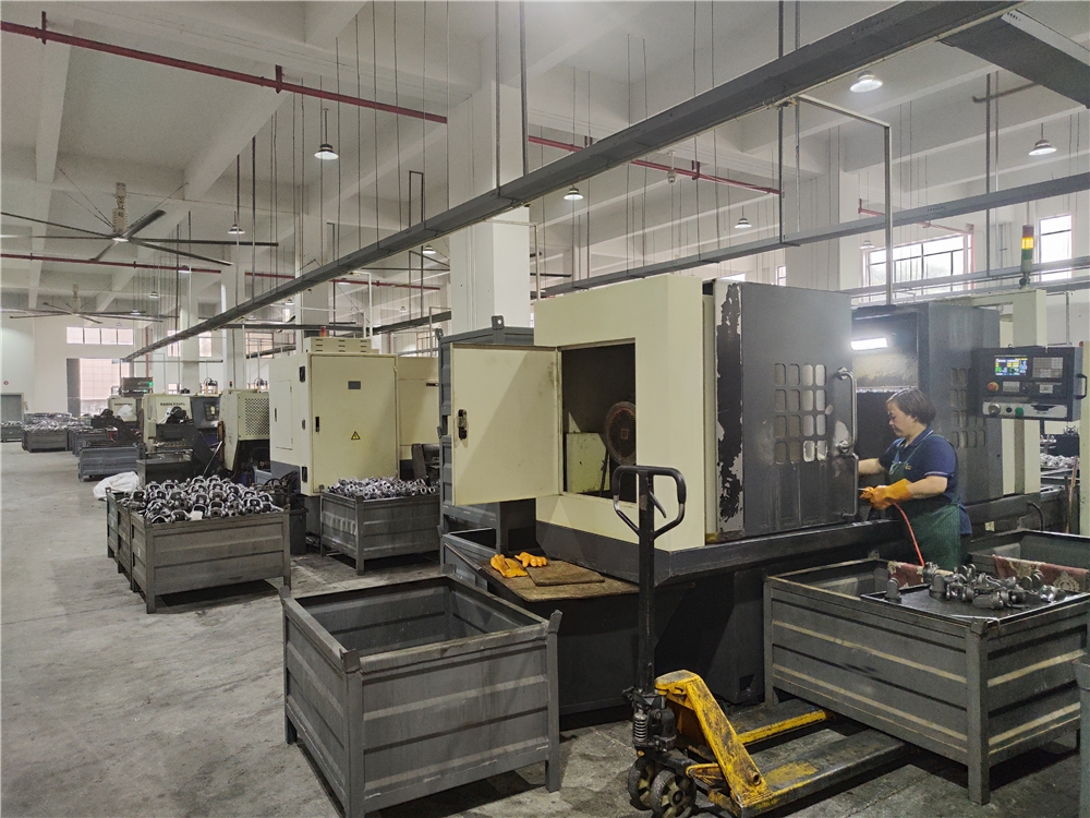 Agricultural PTO Shaft Star Tube Agriculture Industrial Yoke Tube Yoke 8.06S Black Yoke with High Quality