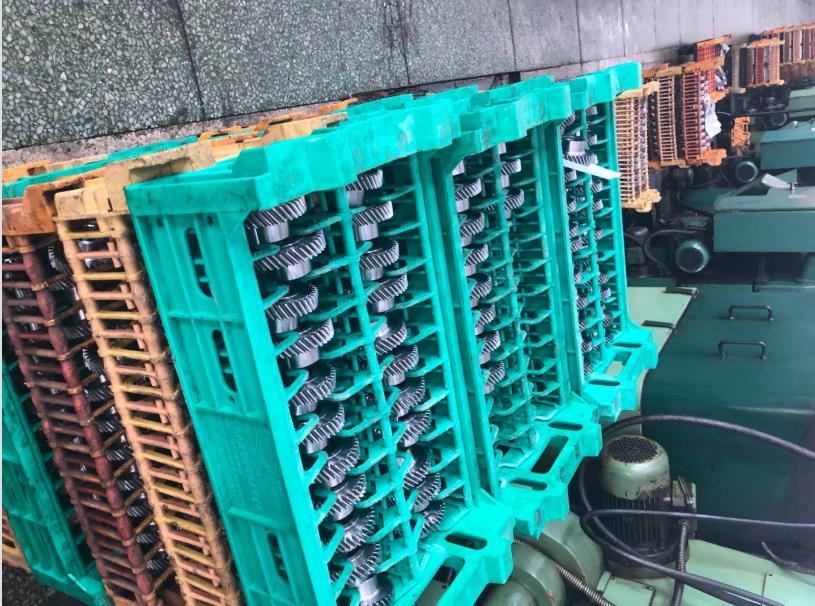 Metric Self Locking Globoid Steel Brass Pinion Slew Drive Wheel Steering Set Elevator Hobbing Machine CNC Screw Shaft  Worm Gear