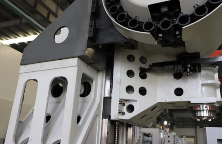 V11B High Speed High Rigidity CNC Lathe Vertical Machining Center