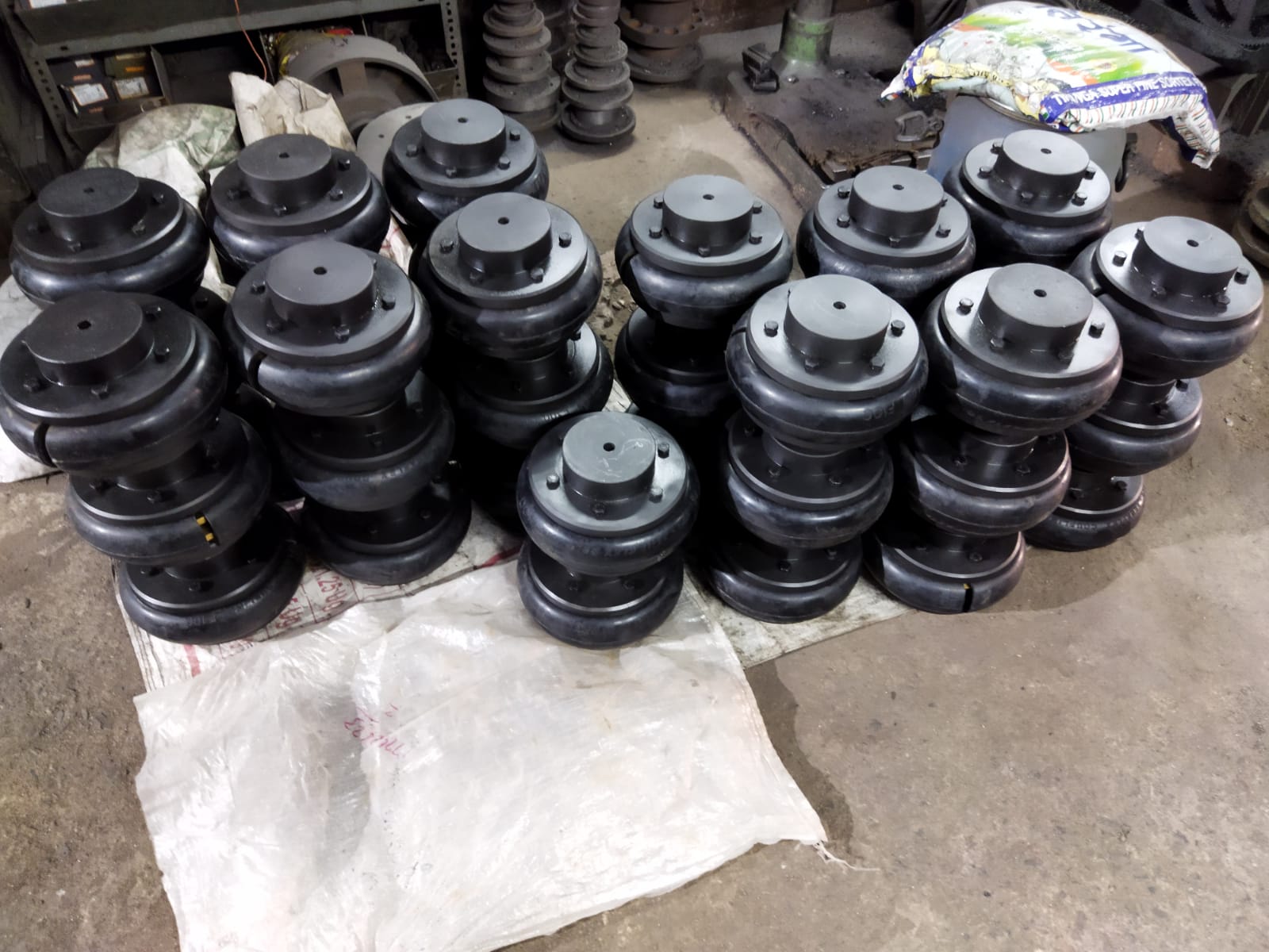 F50 F80 Flex Shaft Motor Water Pump Hydraulic Connector Fenaflex Fenner Pvc Tire Flexible Rubber Tyre Coupling With Flange