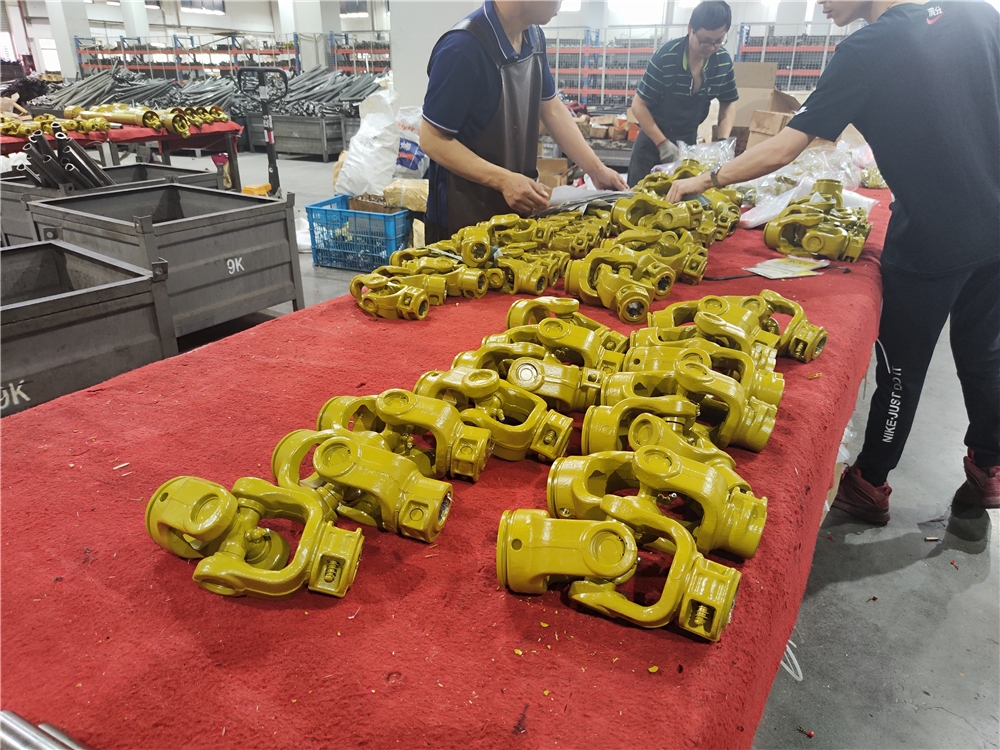Best Price Agricultural Farm Tractor Cardan Universal Joint 30.2*92 T5 600MM PTO Drive Shaft/Driveshaft