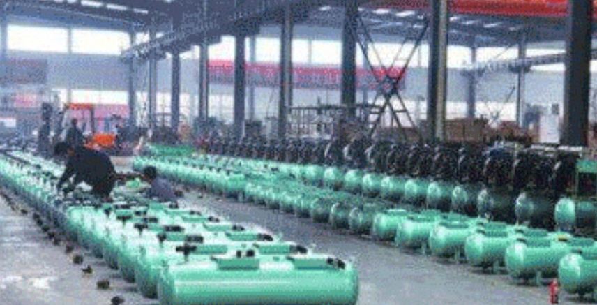 Diesel Engine Driven Portable Rotary Screw Type Air Compressor for Heavy Earth Crawling Machinery
