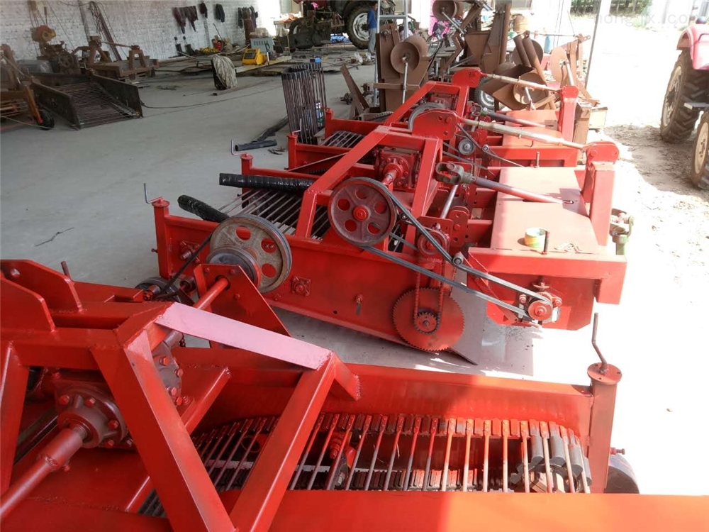 China Factory 4U-600 Potato Harvester Cost